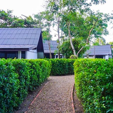 Banyan Resort @Rayong Ban Phe Extérieur photo